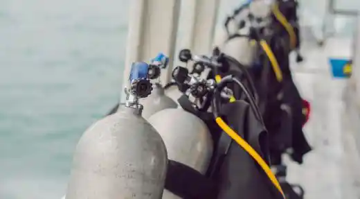 echo divers koh tao clean scuba equipment dive boat kohtao thailand